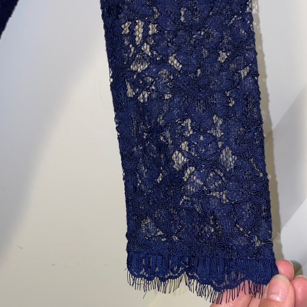 NWT!! Diane Von Furstenberg Zarita Navy Lace 3/4 Sleeve Sheath Dress Size 2 - Picture 14 of 16